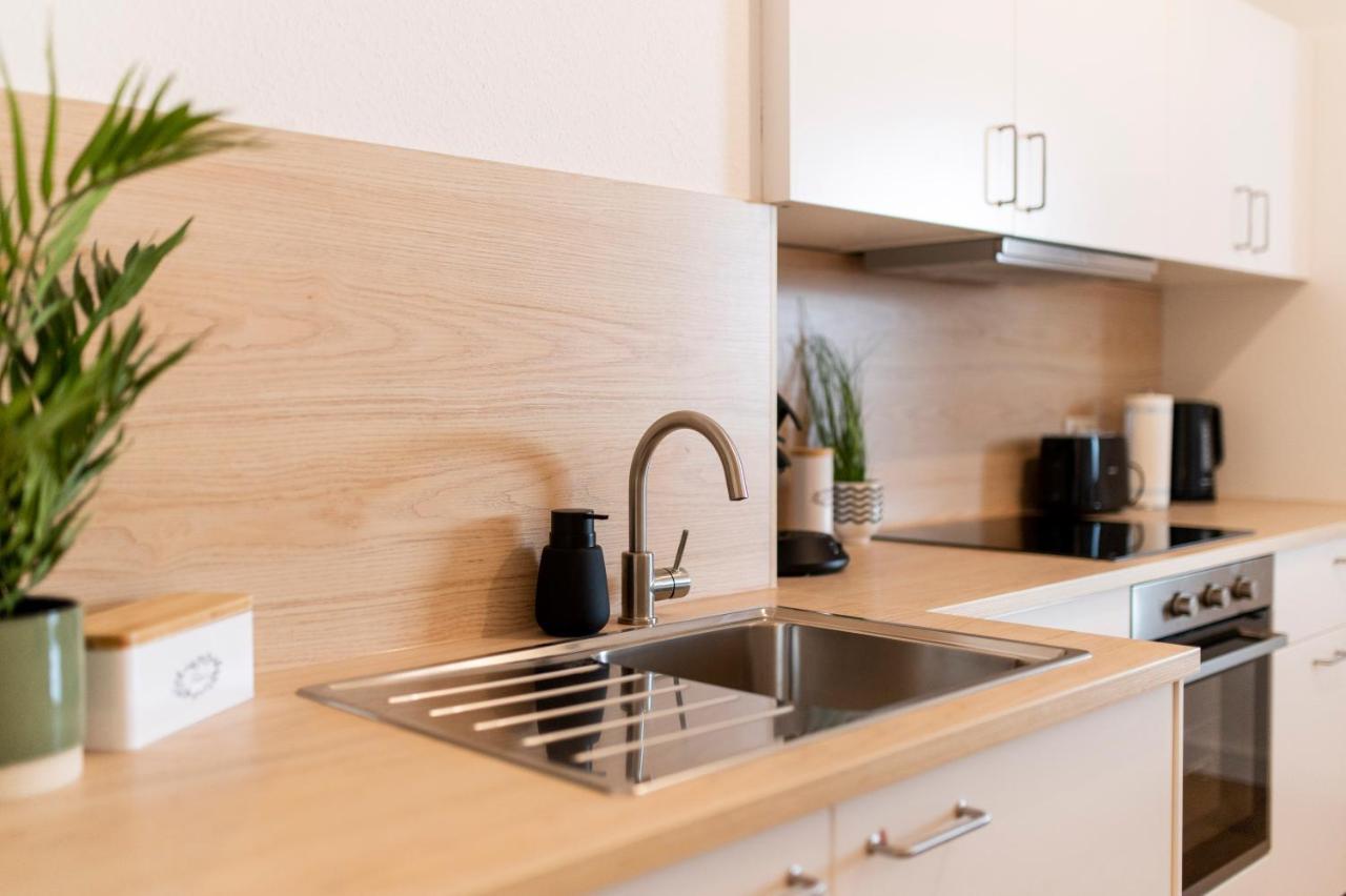 Peter Apartments - Wohnung 90Qm, 3 Schlafzimmer, Kueche, Wohnzimmer, Balkon, Netflix Fulda Exterior foto
